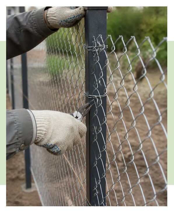 Монтаж забора из рабицы в Белебее по цене от 1071 р. | ЗаборЭксеперт-Блб